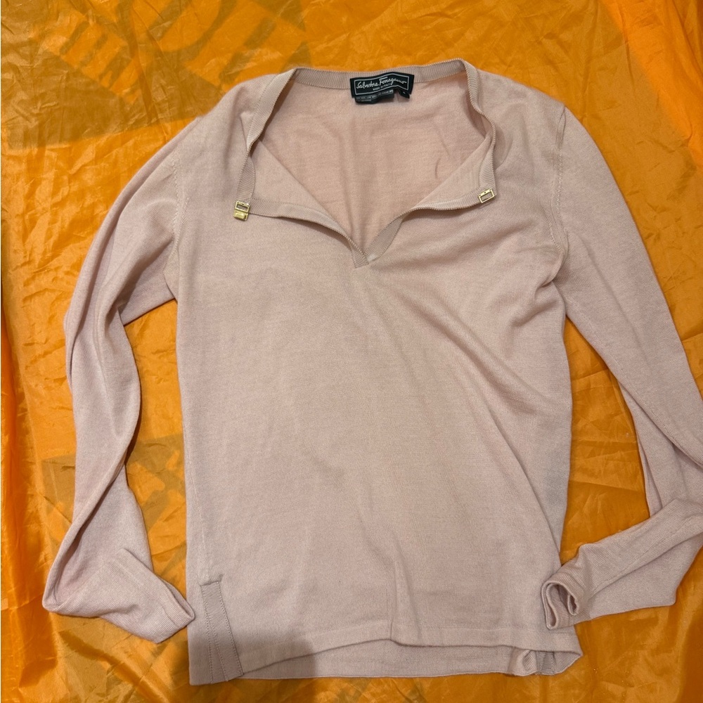 Salvatore Ferragamo soft wool Pink Knit Sweater sz S gold detail